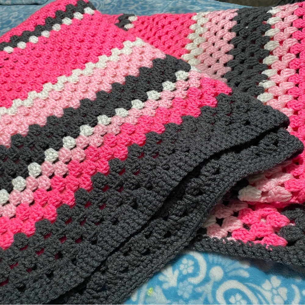 HOMEMADE CROCHET TWIN SIZE BLANKET